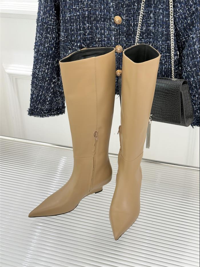 20251128174315917 470